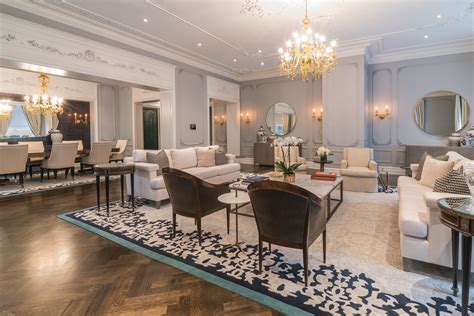 Royal Suite .